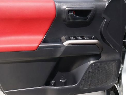 Used 2023 Toyota Tacoma SR5 RWD image 17