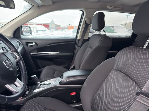 Used 2018 Dodge Journey SE w/ Connectivity Group image 25