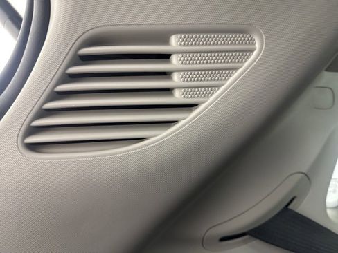 Used 2018 Jeep Compass Limited image 24