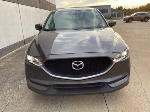 Used 2017 MAZDA CX-5 Touring w/ Preferred Equipment Package AWD/4WD image 3