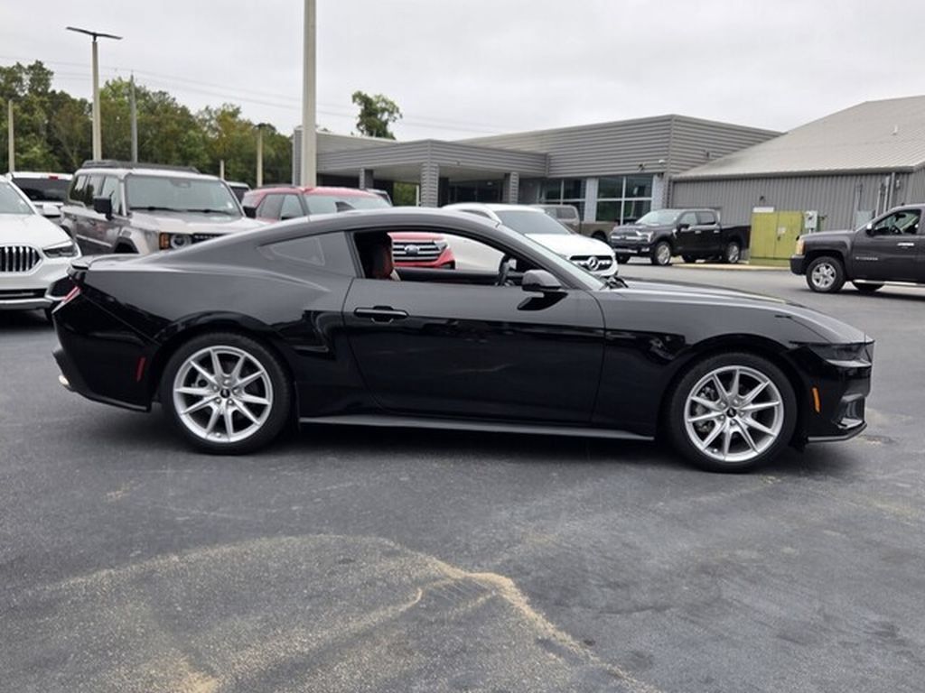 Used 2026 Ford Mustang Premium RWD image 12