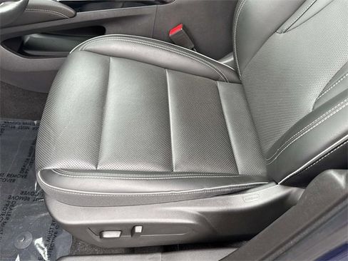 Used 2023 Buick Envision Essence image 15