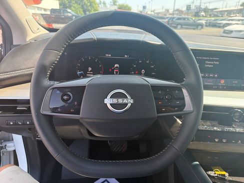 Used 2025 Nissan Murano Platinum w/ Cargo Package AWD/4WD image 17