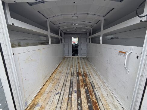 Used 2017 Ford Transit Connect XLT image 18