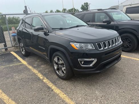 Used 2019 Jeep Compass Limited AWD/4WD image 21