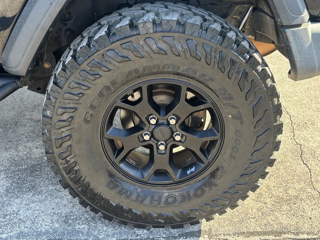 Used 2020 Jeep Wrangler Sport AWD/4WD image 22