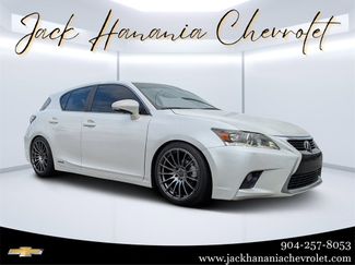 Used 2015 Lexus CT 200h image 1