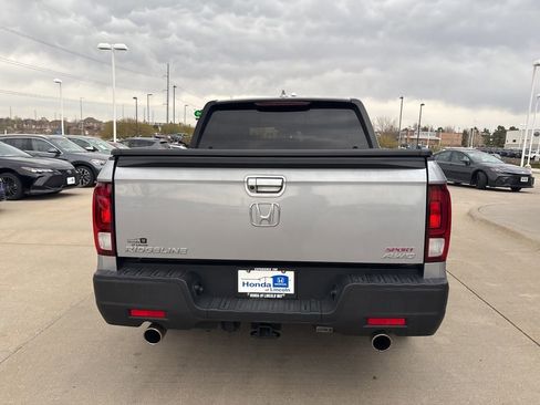 Used 2023 Honda Ridgeline Sport image 6