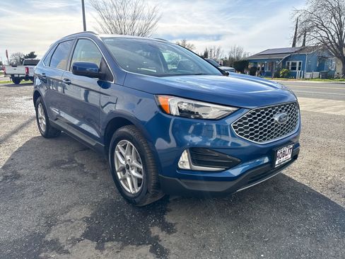 Used 2024 Ford Edge SEL w/ Convenience Package image 7