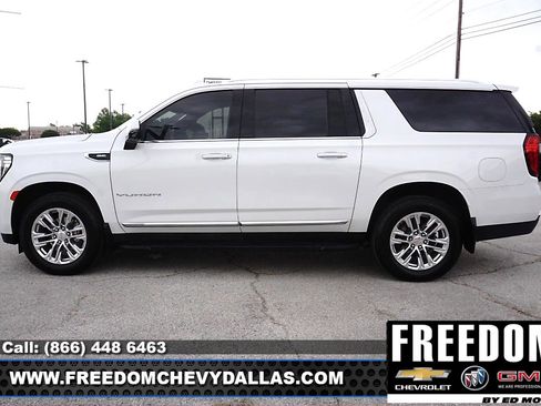 Used 2021 GMC Yukon XL SLT w/ SLT Luxury Package AWD/4WD image 4