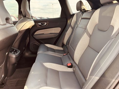 Used 2022 Volvo XC60 B6 R-Design w/ Advanced Package image 26