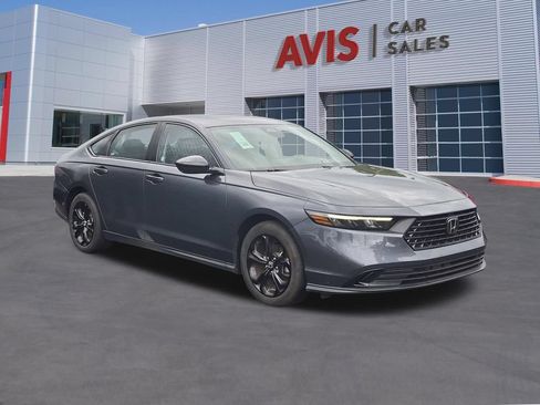 Used 2025 Honda Accord SE image 3