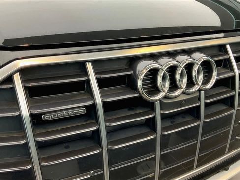 Used 2021 Audi Q5 2.0T Premium Plus w/ Premium Plus Package AWD/4WD image 32