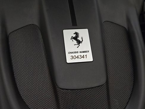 Used 2024 Ferrari Roma RWD image 27