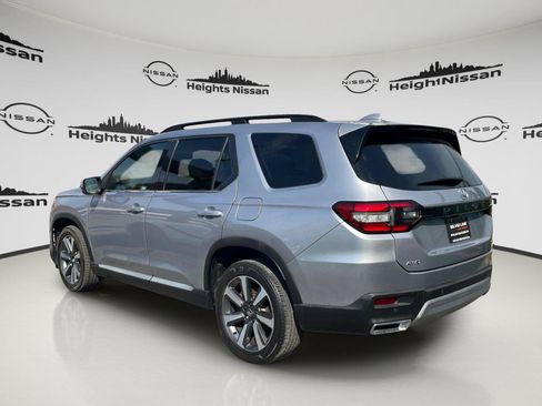 Used 2023 Honda Pilot Touring image 4
