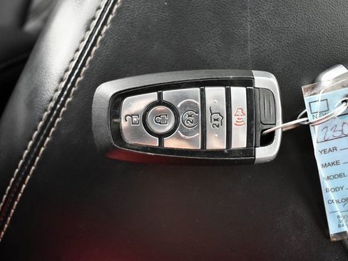 Used 2020 Ford Explorer XLT w/ Equipment Group 202A image 44