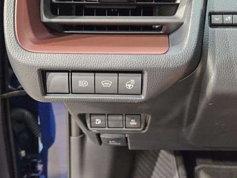 New 2026 Toyota Prius Plug-In Hybrid FWD image 13