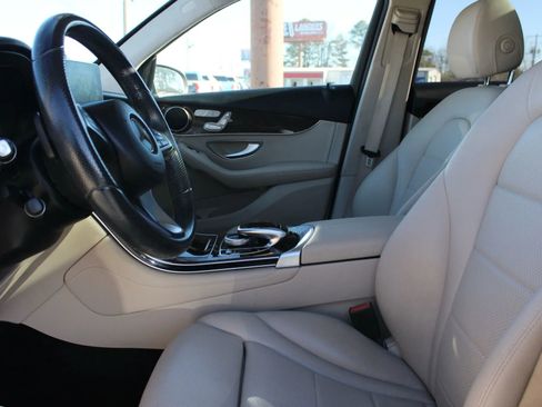 Used 2016 Mercedes-Benz GLC 300 image 17