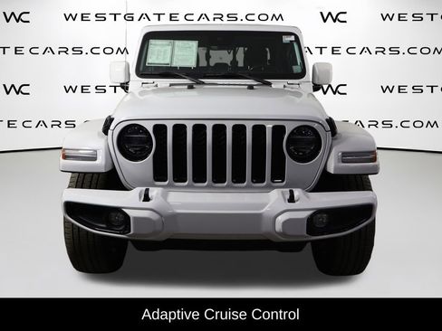 Used 2021 Jeep Gladiator Overland image 2