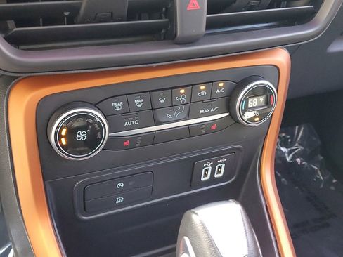 Used 2021 Ford EcoSport SE w/ SE Appearance Package image 24