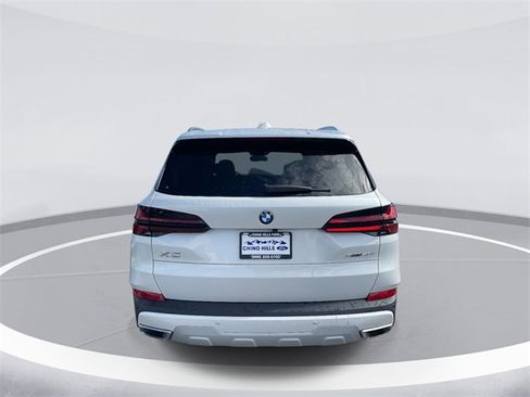 Used 2024 BMW X5 sDrive40i w/ Premium Package image 5