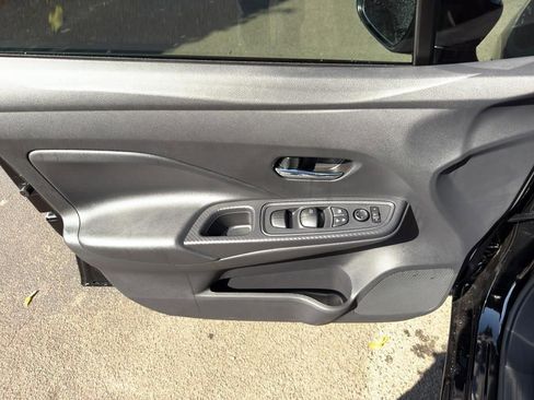 New 2025 Nissan Versa SV image 16