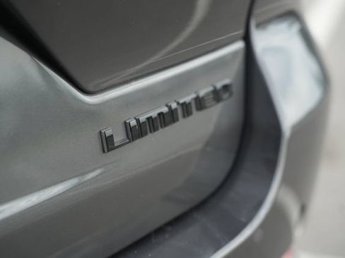 Used 2022 Jeep Grand Cherokee Limited AWD/4WD image 47