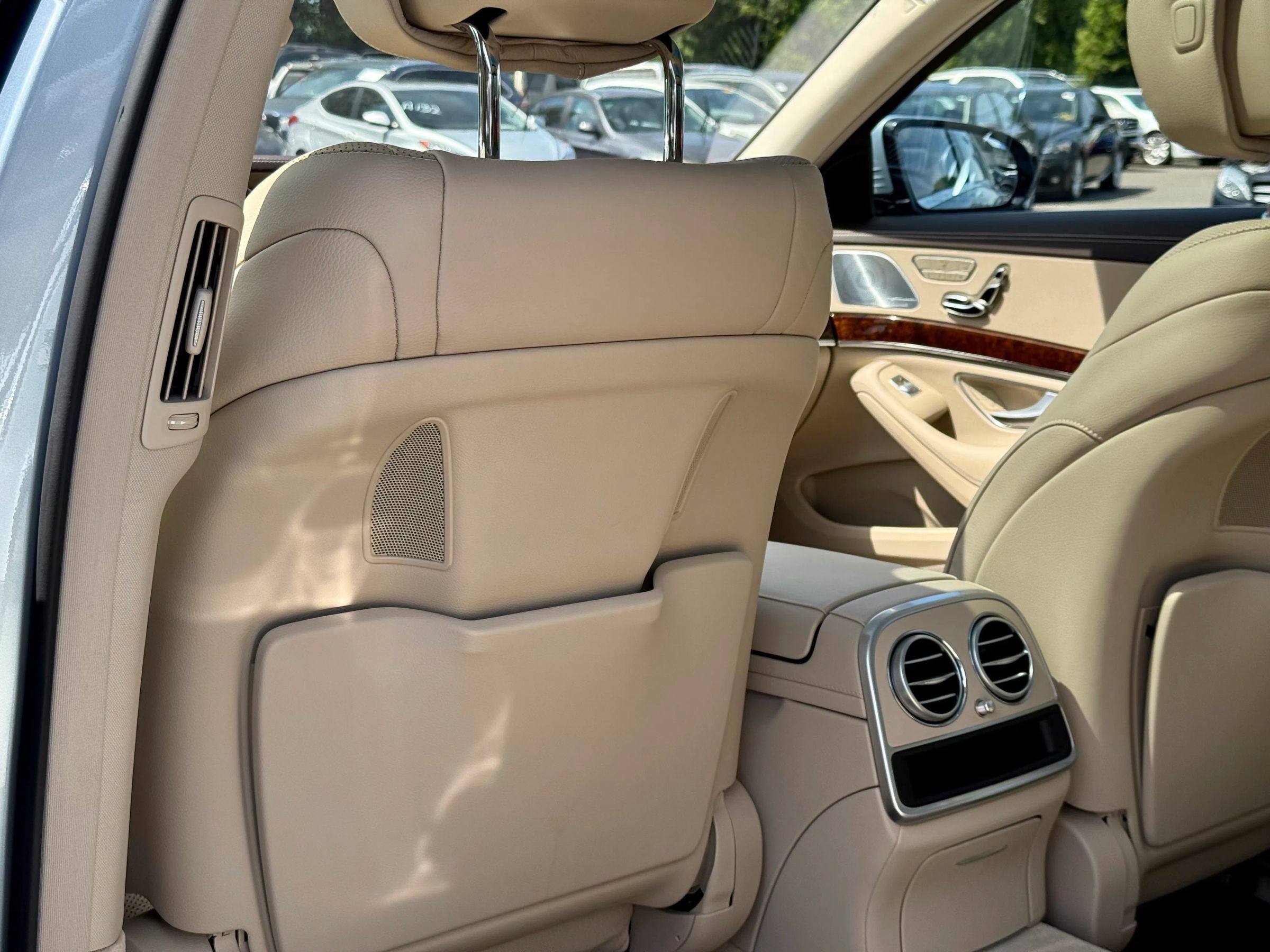 Used 2015 Mercedes-Benz S 550 4MATIC Sedan image 28