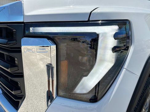 New 2025 GMC Sierra 3500 Pro w/ Convenience Package image 9