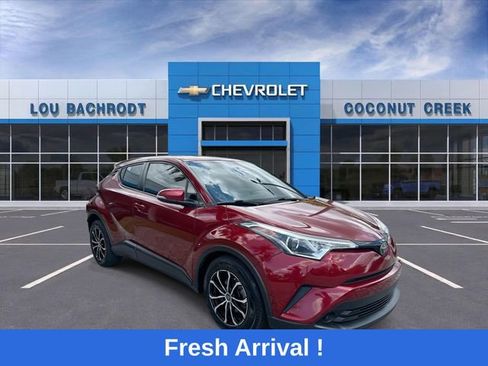 Used 2019 Toyota C-HR LE FWD image 2