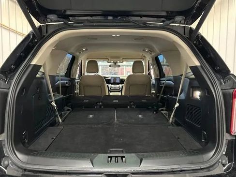 Used 2021 Ford Explorer 4WD image 16