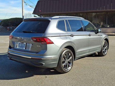 Certified 2023 Volkswagen Tiguan SE image 11