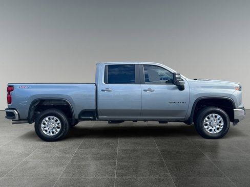 Used 2024 Chevrolet Silverado 2500 LT w/ Convenience Package AWD/4WD image 9