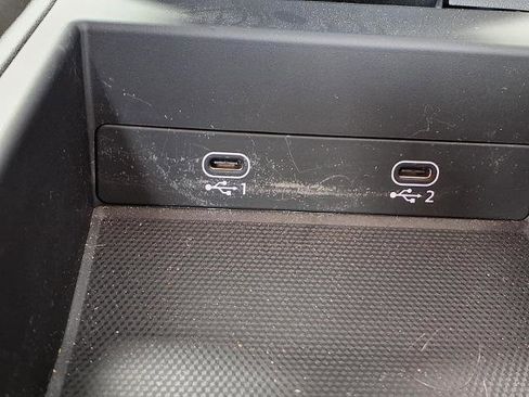 Used 2023 Porsche 911 Carrera image 8