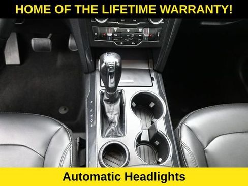 Used 2019 Ford Explorer XLT w/ Equipment Group 202A FWD image 33