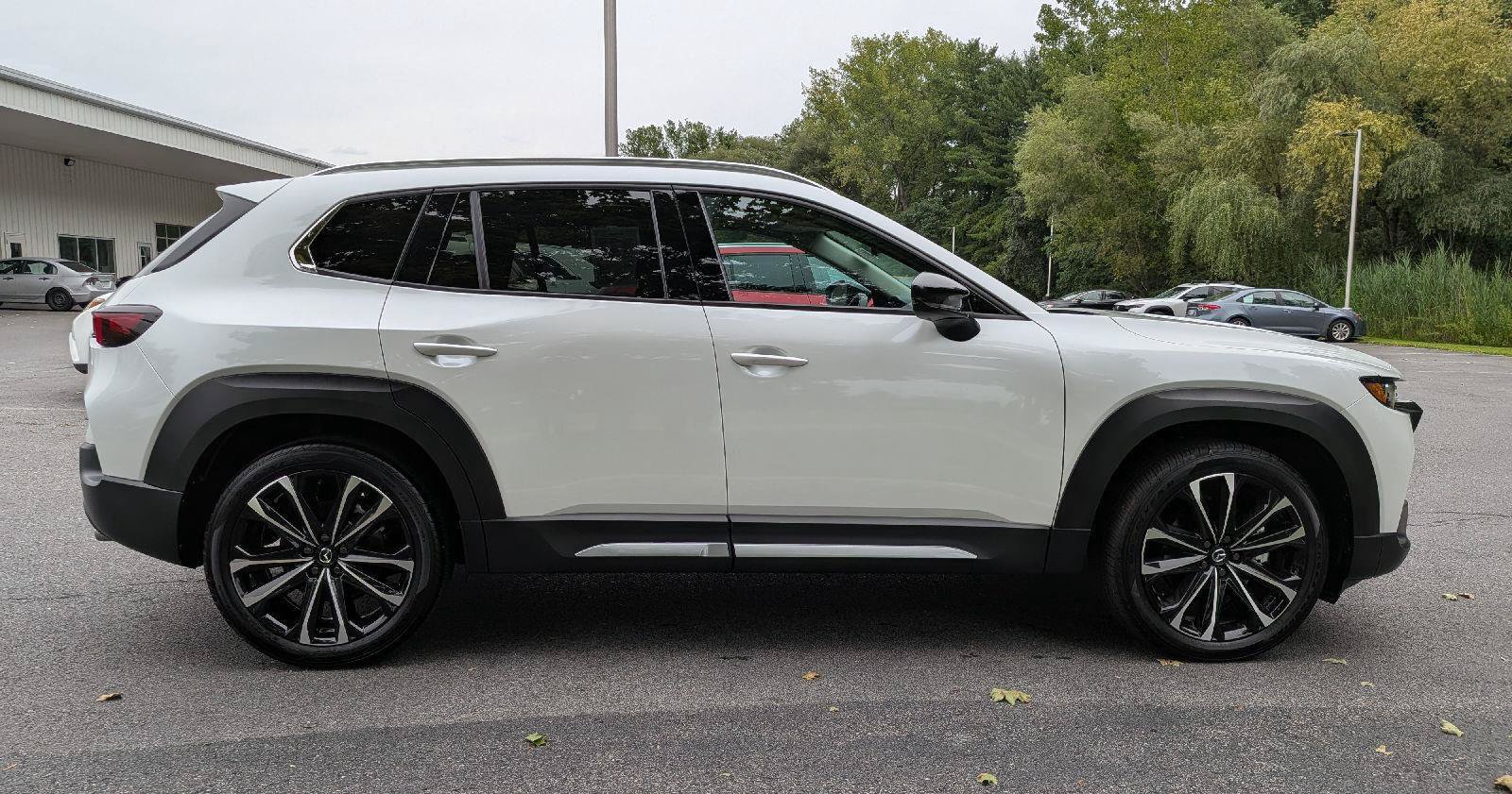 Certified 2025 MAZDA CX-50 AWD 2.5 S w/ Accent Package image 5