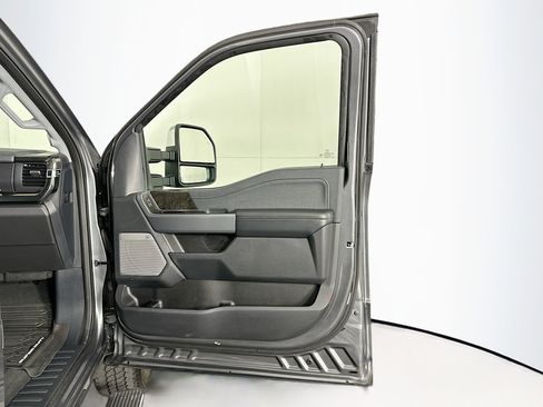 Used 2024 Ford F250 Lariat w/ Lariat Ultimate Package image 34