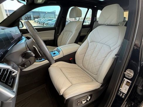 Used 2025 BMW X5 M60i AWD/4WD image 17