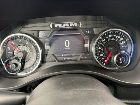 Used 2019 RAM 1500 Big Horn image 6