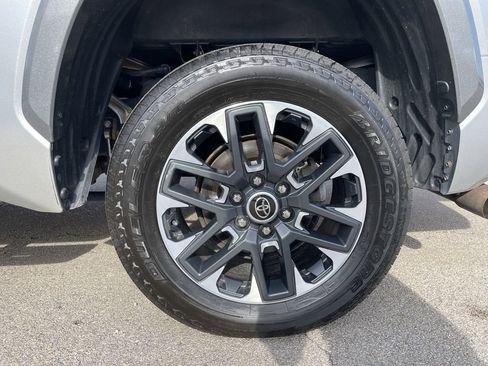 Used 2023 Toyota Tundra Limited image 10