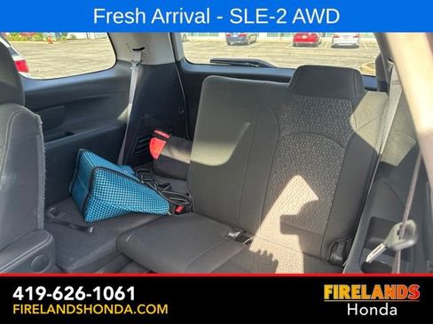 Used 2015 GMC Acadia SLE AWD/4WD image 31