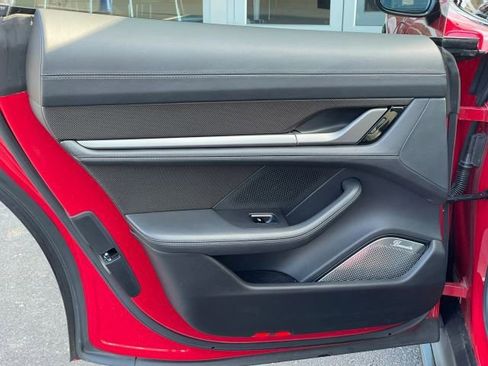 Used 2020 Porsche Taycan Turbo S image 43