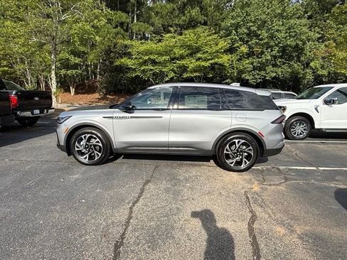 New 2025 Lincoln Nautilus Premier w/ Jet Appearance Package image 3