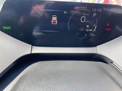 Used 2023 Toyota Prius Limited AWD/4WD image 17