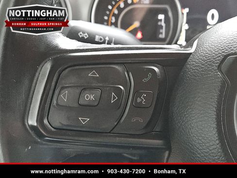 Used 2022 Jeep Gladiator Sport AWD/4WD image 18