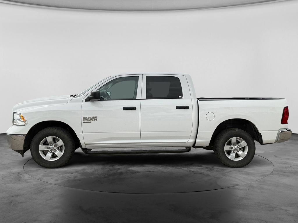 Used 2022 RAM 1500 Classic SLT AWD/4WD image 5