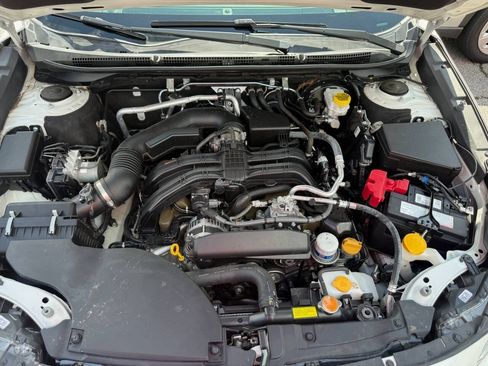 Used 2021 Subaru Outback Limited AWD/4WD image 19