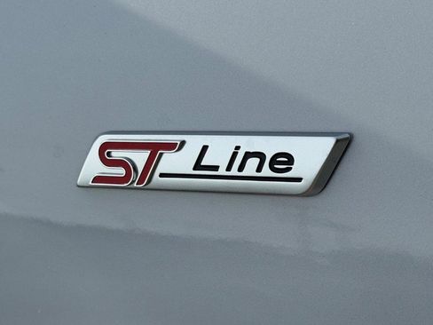 Certified 2025 Ford Escape ST-Line w/ Equipment Group 301A image 13