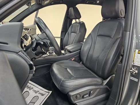 Used 2018 Audi Q7 3.0T Premium Plus w/ Premium Plus Package image 18