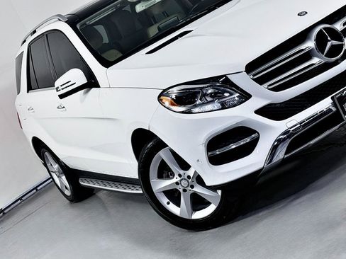 Used 2017 Mercedes-Benz GLE 350 4MATIC w/ Premium 1 Package image 4